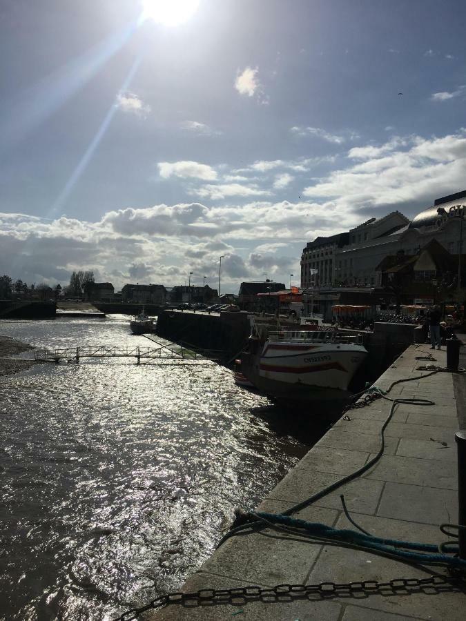 L'Etoile De Trouville Kültér fotó