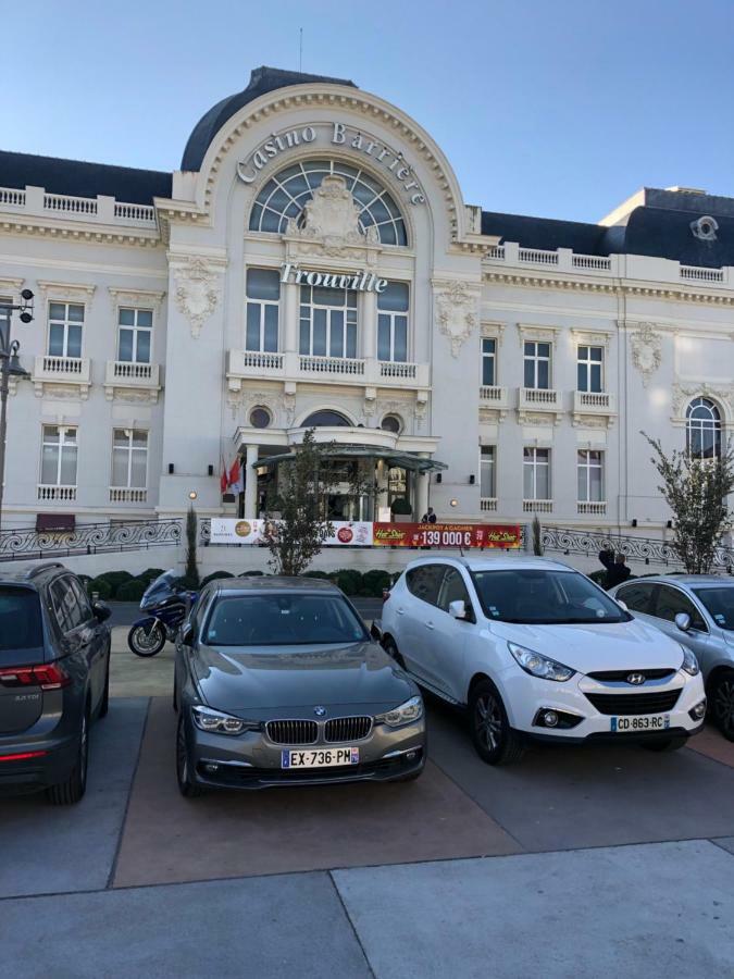L'Etoile De Trouville Kültér fotó