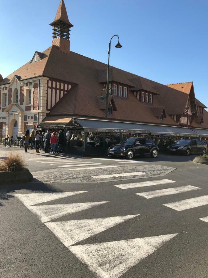 L'Etoile De Trouville Kültér fotó